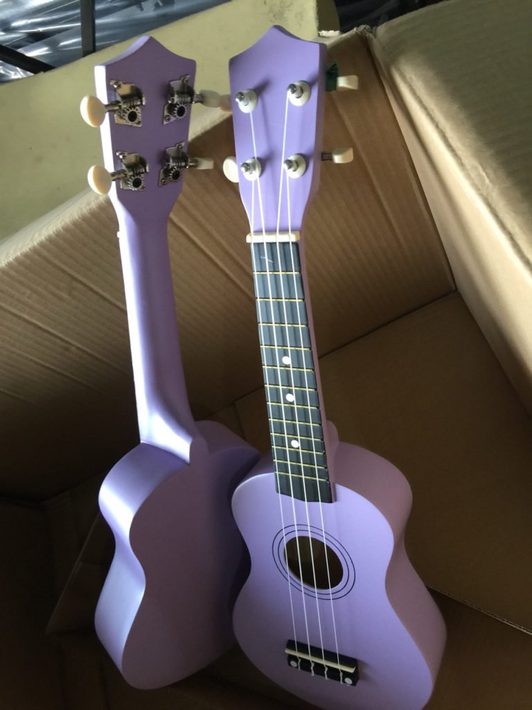Đàn ukulele màu tím đẹp chính hãng giá rẻ