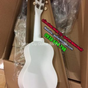 đàn ukulele màu trắng giá rè