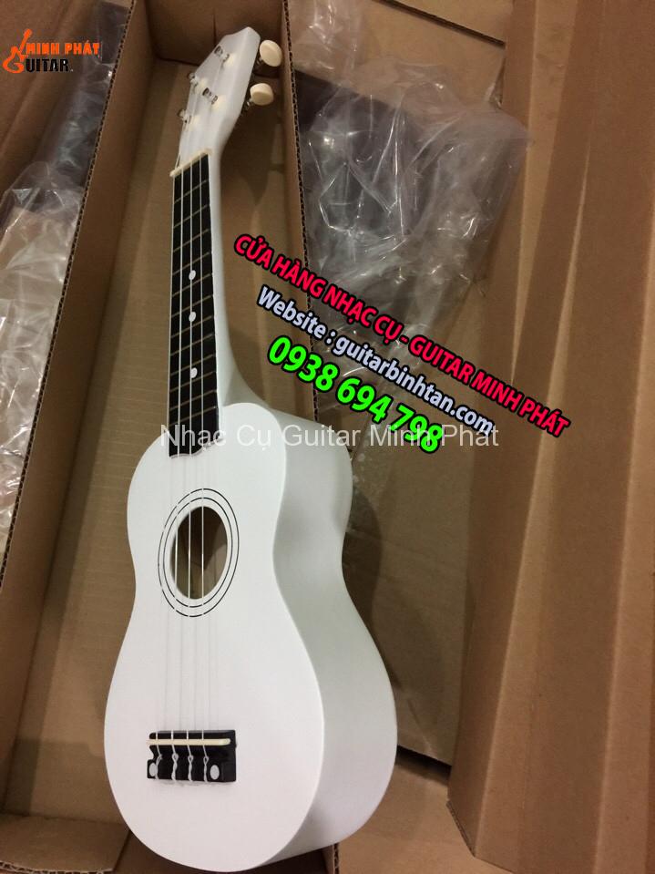 đàn ukulele màu trắng giá rè