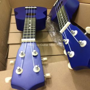 Đàn ukulele màu xanh giá rẻ