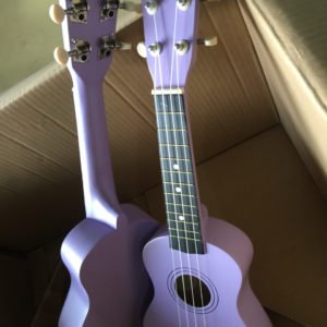 Đàn ukulele màu tím đẹp chính hãng giá rẻ