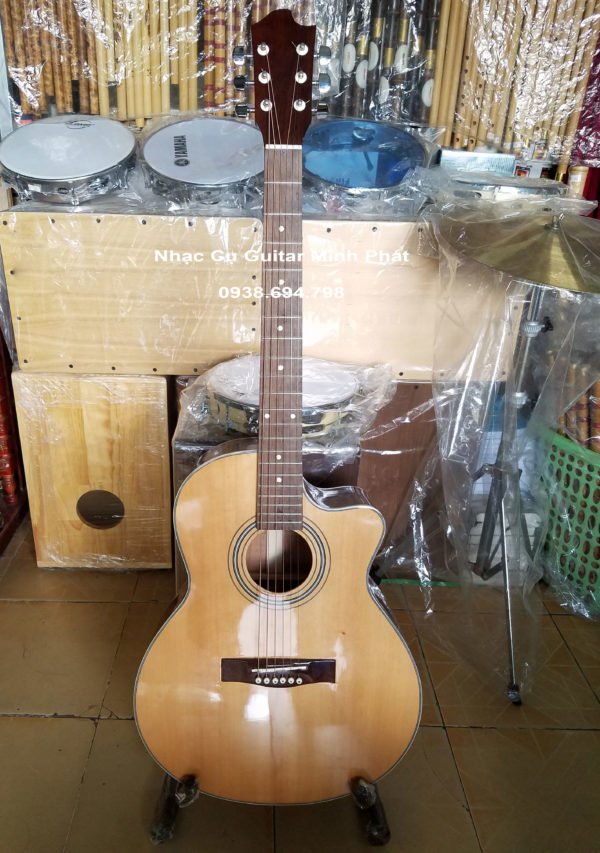 Đàn guitar gỗ hồng đào trung kỹ giá rẻ cho người mới chơi