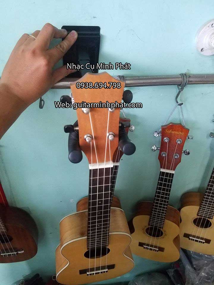 Giá treo guitar dài có thể treo được đàn ukulele, đàn guitar