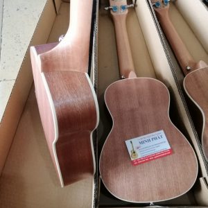 Đàn Ukulele Concert Gỗ Mahogany Thương Hiệu G-Danube - Mặt lưng full gỗ Mahogany- Ukulele Minh Phát