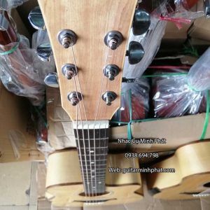 Âm rất vang và sâu.bass dày, thích hợp đệm hát, solo và chơi Fingerstyle.Guitar acoustic gỗ maple xứng đáng là dòng guitar kĩ