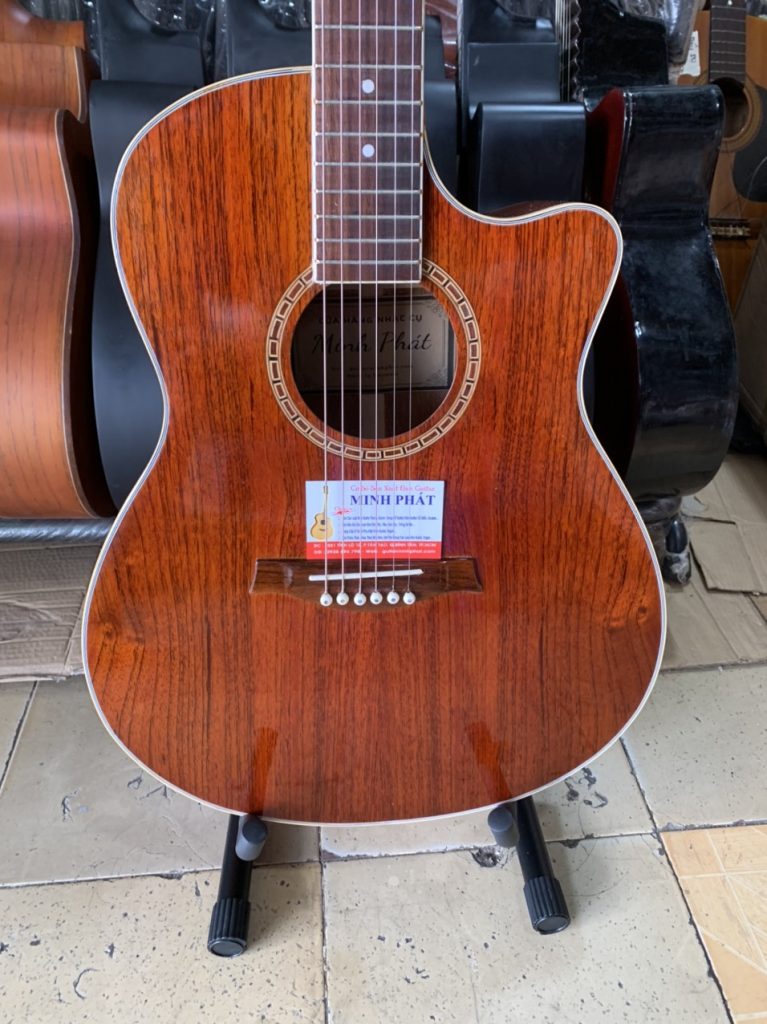 Đàn Guitar Acoustic Full Gỗ Hồng Đào EQ KLT1 Chính Hãng 6 Mặt Top, Lưng & Hông: Được làm hoàn toàn từ gỗ hồng đào nguyên tấm (All-Solid)