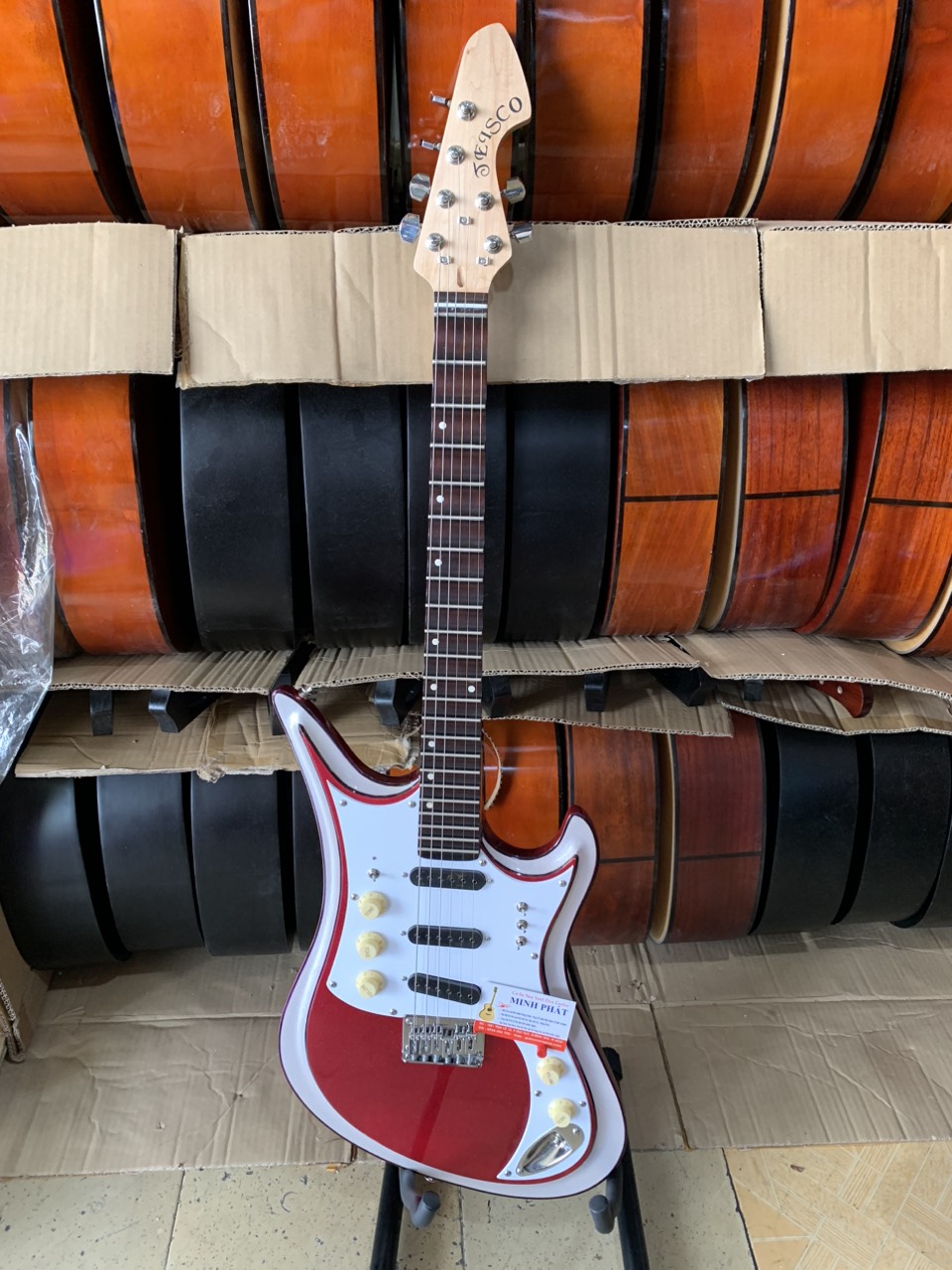 dan-guitar-vong-co-dien-teisco-mau-do-MP-T03 (3) dan guitar vong co dien teisco mau do MP T03 3