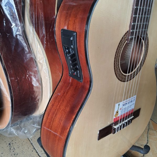 Đàn Guitar Classic Gỗ Hồng Đào EQ 7545R Chính Hãng