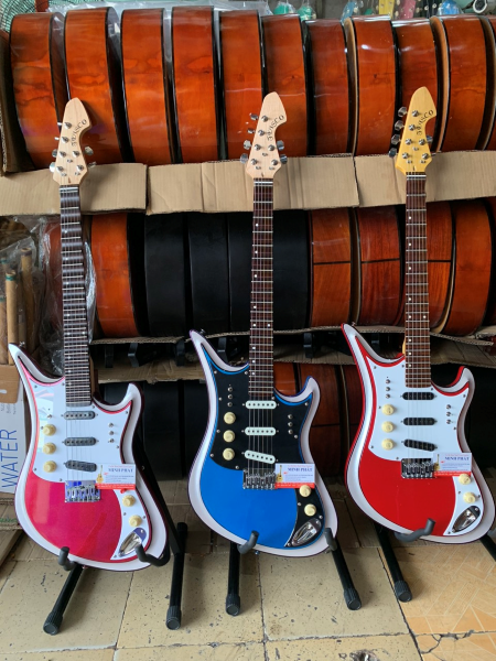 Đàn Guitar Điện Phím lõm, guitar cổ điện Teisco MP-T04