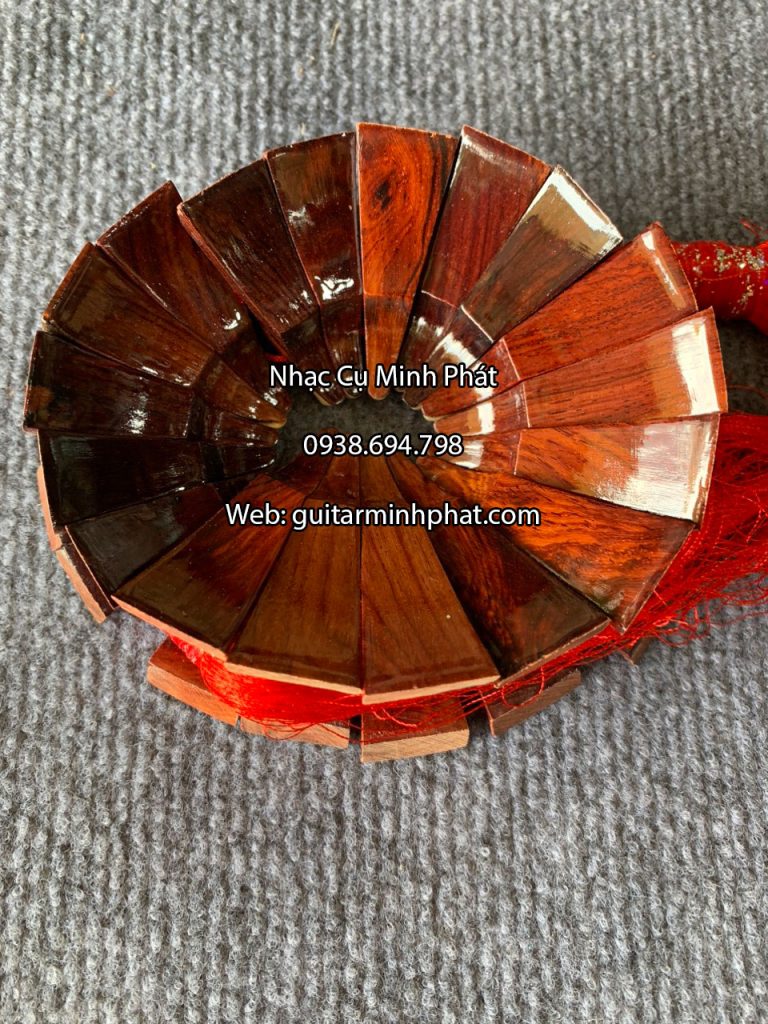 Bộ Nhạn Đàn Tranh Gỗ Tốt, Cẩn Sừng Cao Cấp 4 Bán nhạn đàn tranh các loại 16, 17, 19, 22 dây tại cửa hàng guitar Minh Phát.