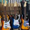 cua hang ban dan guitar dien fender phim lom go tu nhien 3