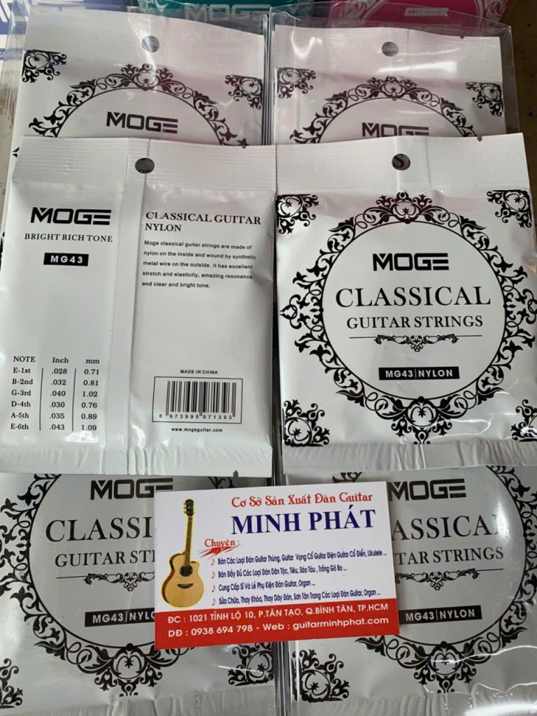 Dây Đàn Guitar Classic MOGE MG43 6 Dây đàn guitar classic MOGE MG43 được thiết kế có độ đàn hồi cao mang lại âm thanh đầy đặn và giàu biểu cảm, nâng cao hiệu suất biểu diễn.