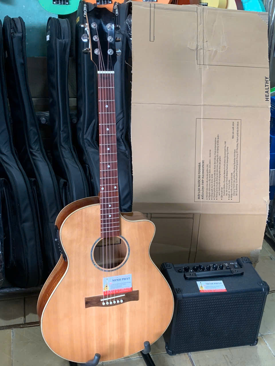 amply-guitar-thung-PG-15w (1) amply guitar thung PG 15w 1