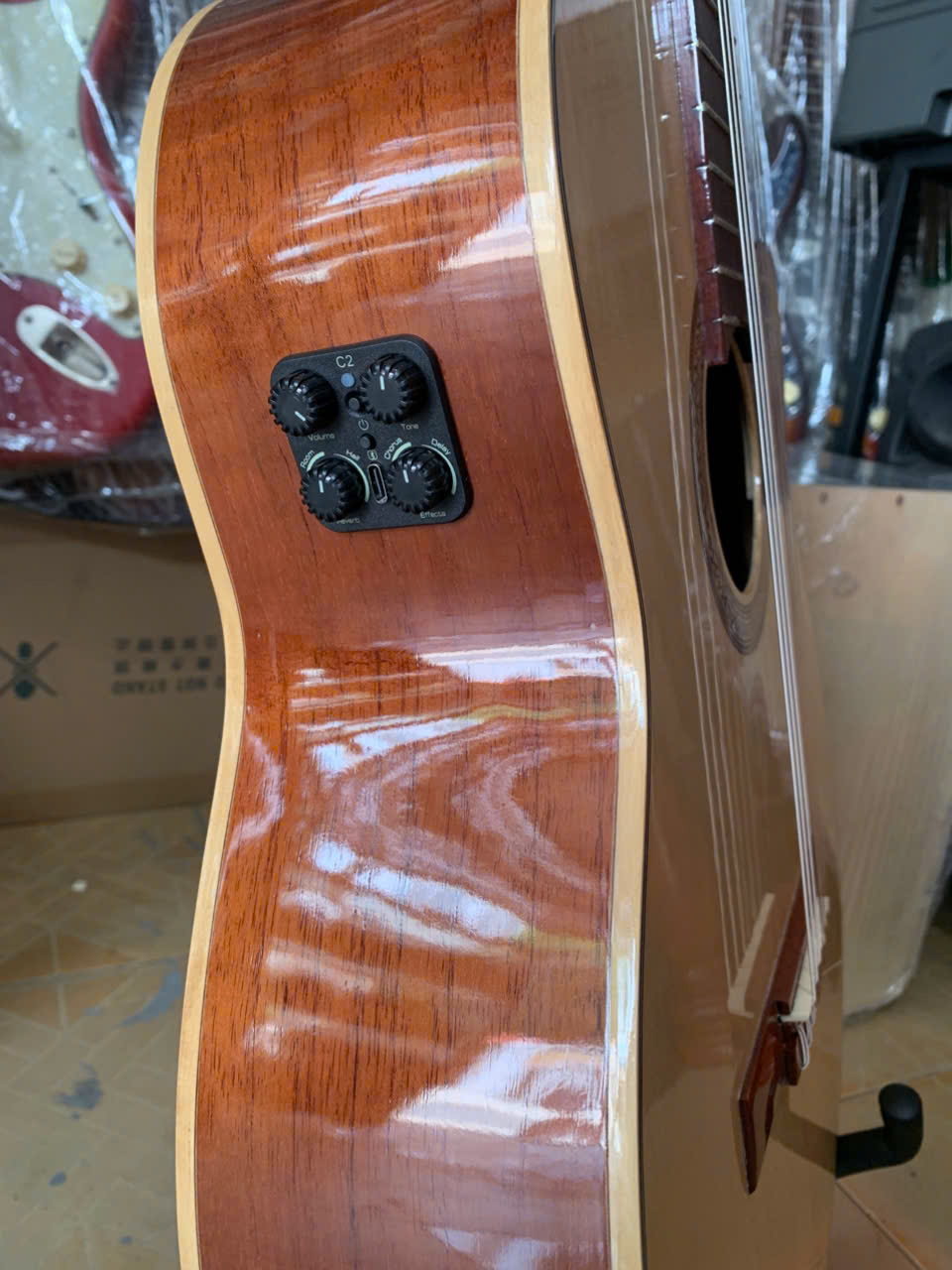dan-guitar-classic-co-eq-c2-co-hieu-ung-va-loa-trong-dan (3) dan guitar classic co eq c2 co hieu ung va loa trong dan 3
